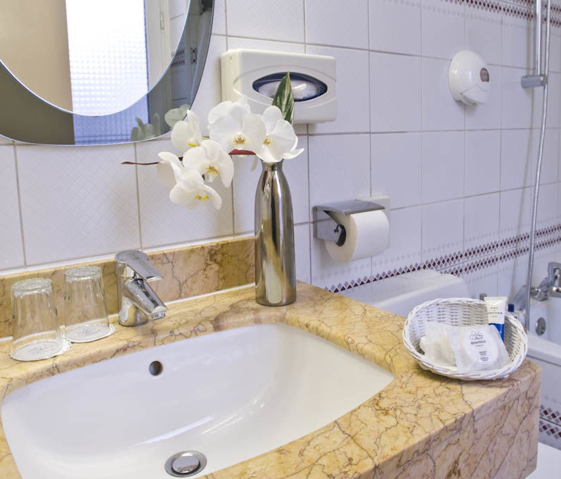 Hotel Trianon Gare de Lyon París Habitación foto