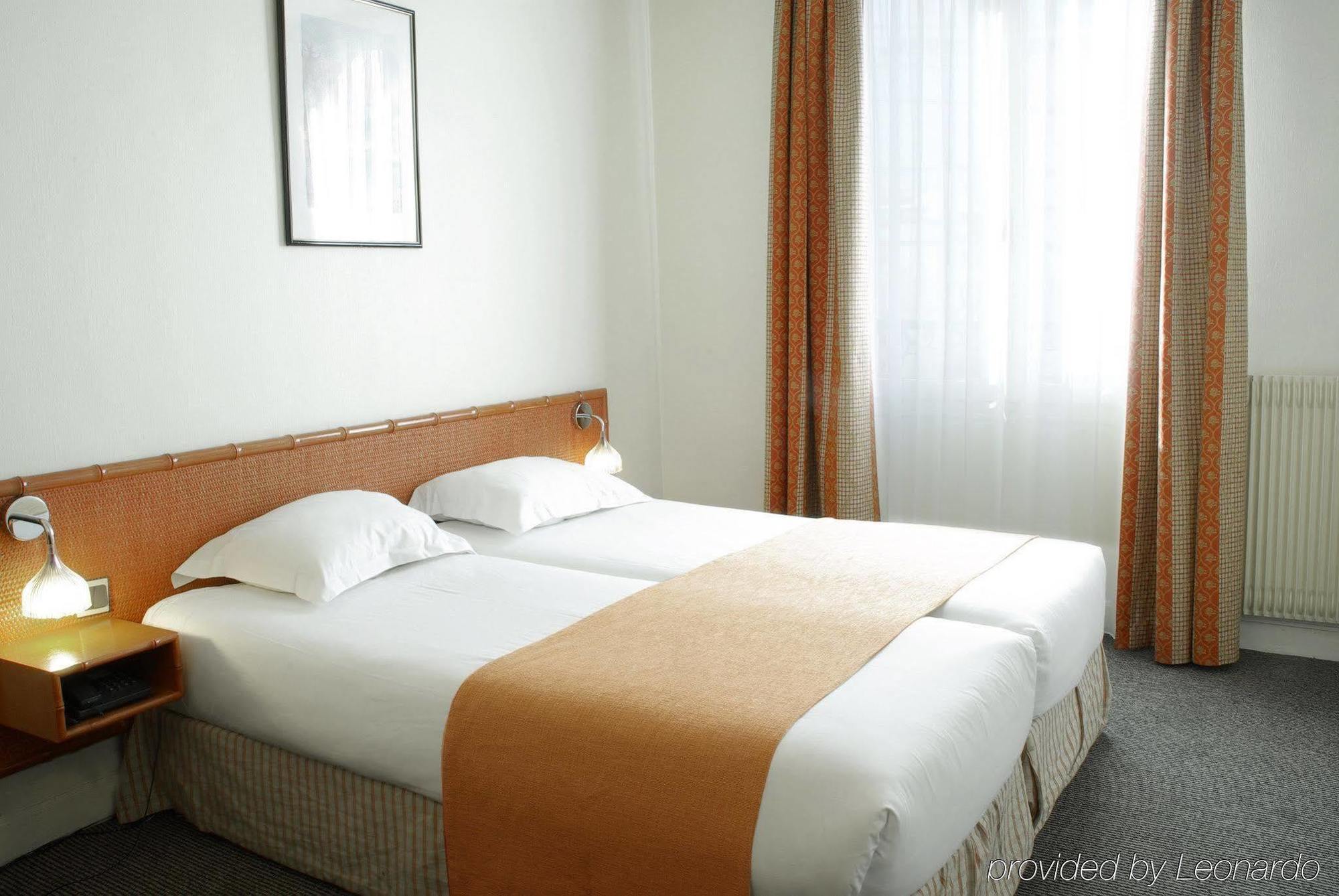 Hotel Trianon Gare de Lyon París Habitación foto